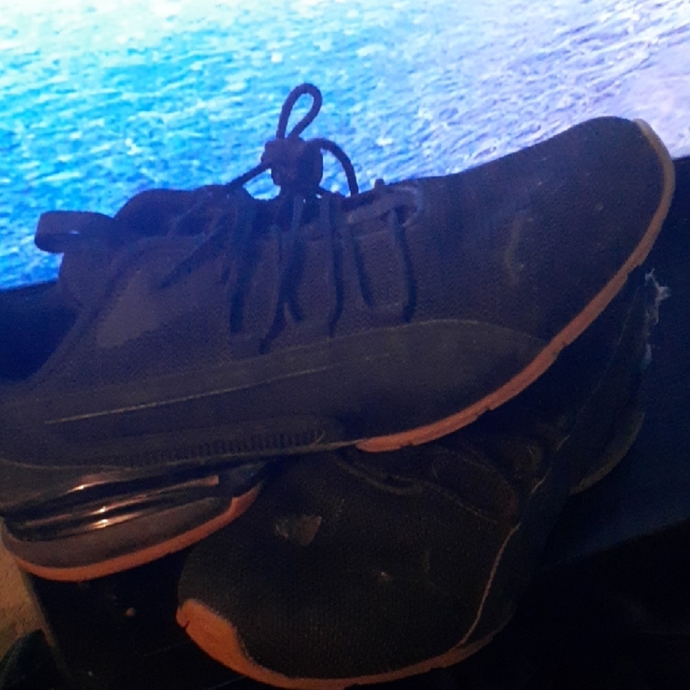 Puma Men's Dark Blue Sneakers with Silver Accents